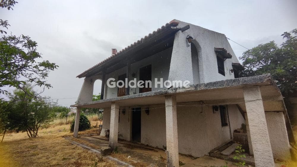 House in Kapandriti, Com. Kapandriti — Photo 1 of 16