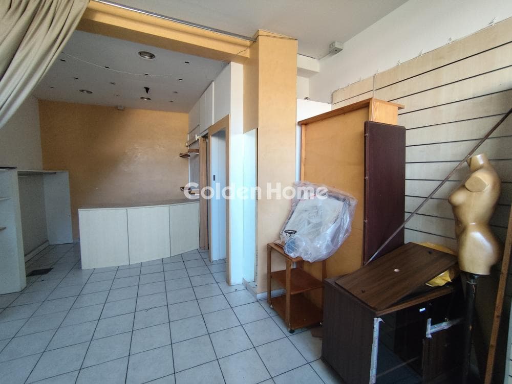 Retail Store in Labrini, Galatsi — Photo 16 of 17