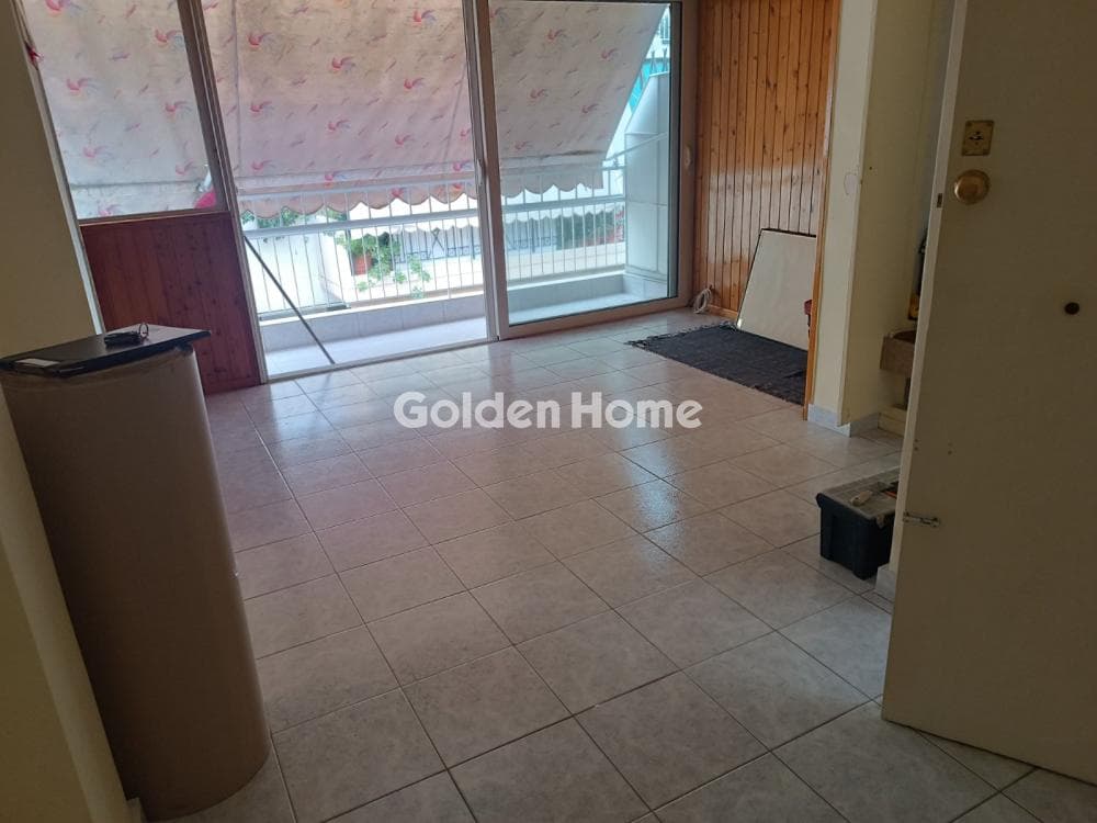 Apartment in Center, Neos Kosmos — Photo 2 of 7