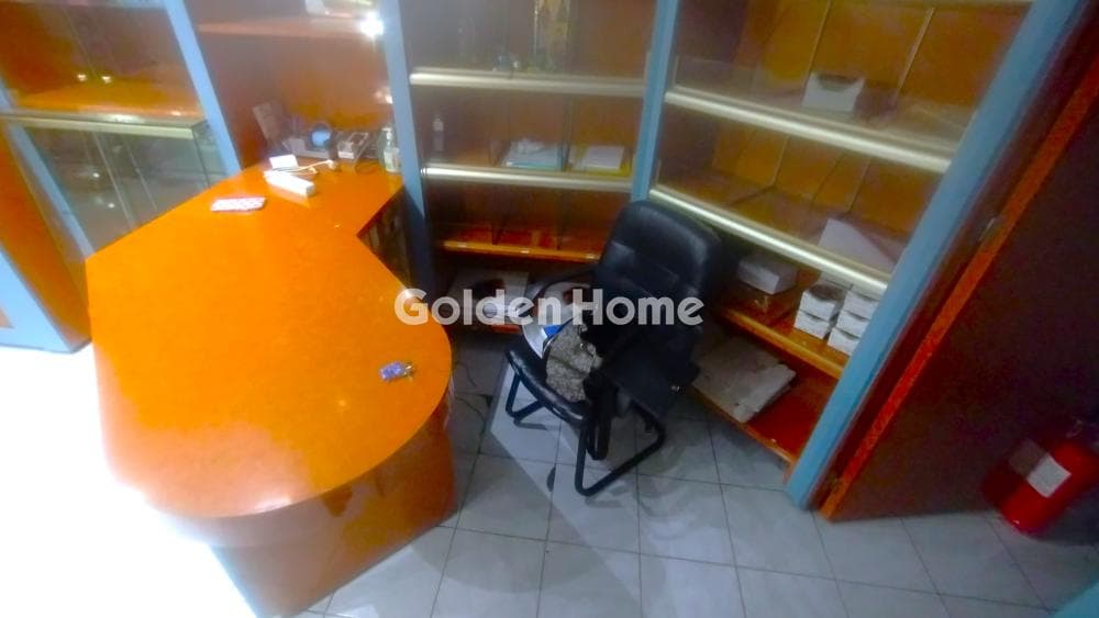 Retail Store in Chrisalida, Ilioupoli — Photo 5 of 9