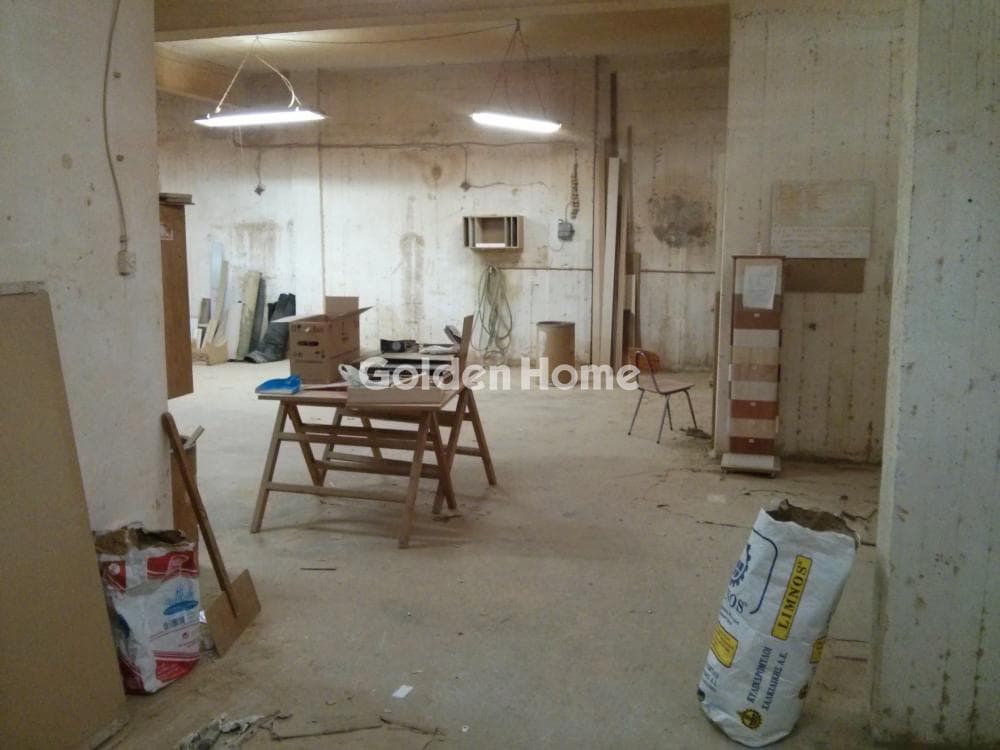 Αποθήκη στην Λαμπρινή, Γαλάτσι — Φωτογραφία 1 από 23