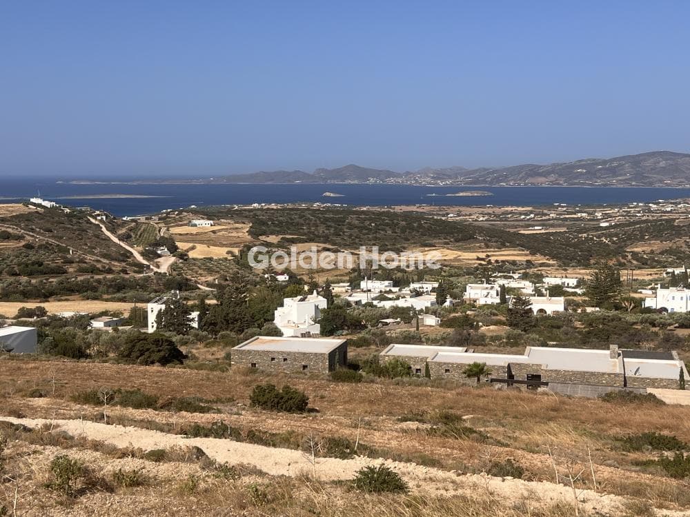 Parcel in Kamari, Paros — Photo 1 of 4