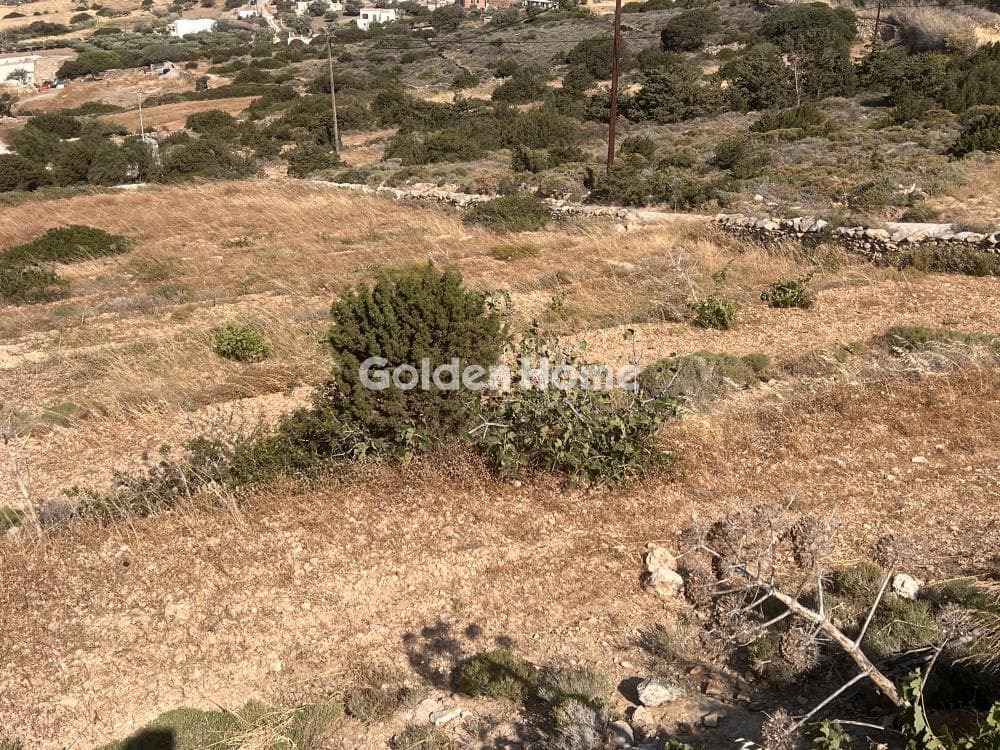 Parcel in Kamari, Paros — Photo 2 of 4