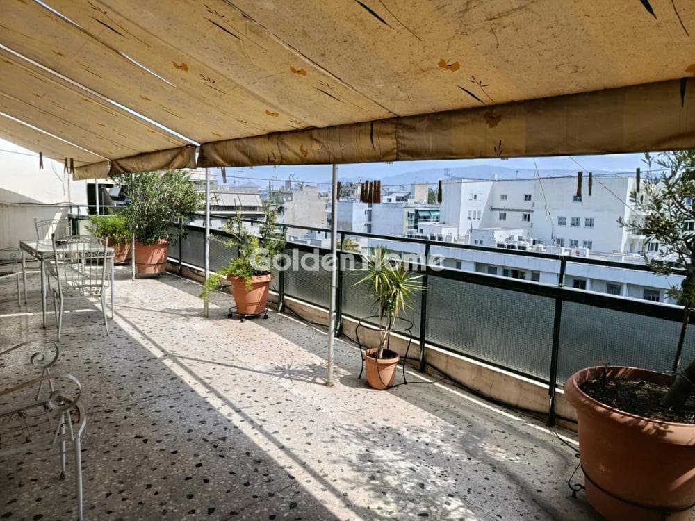 Apartment in Evaggelistria, Piraeus — Photo 2 of 17