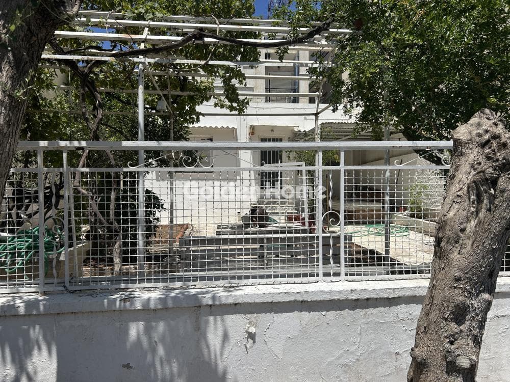 House in Agios Petros, Palaio Faliro — Photo 1 of 7