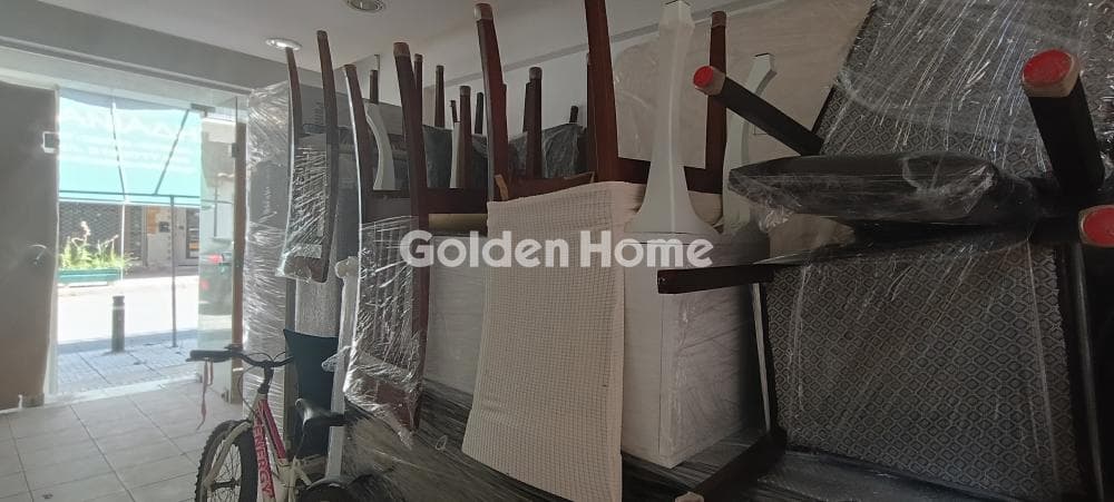 Retail Store in Inepoli, Nea Ionia — Photo 3 of 5