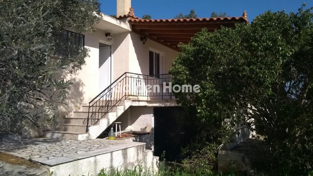House in Center, Poros — Photo 2 of 20