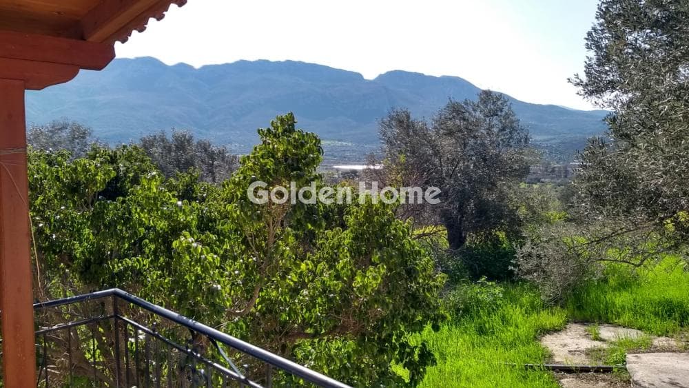 House in Center, Poros — Photo 15 of 20
