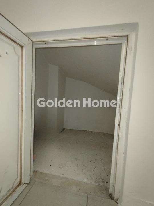 Apartment in Agios Ioannis Chrisostomos, Nikaia — Photo 15 of 55