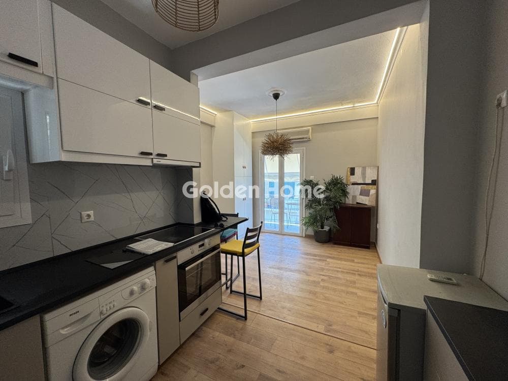 Apartment in Platia Attikis, Attiki — Photo 1 of 8