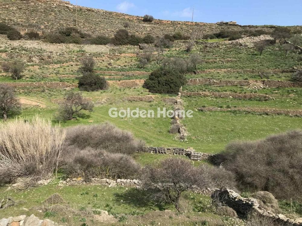 Parcel in Main town - Chora, Kythnos — Photo 11 of 15
