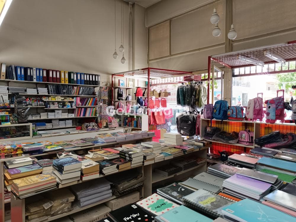 Retail Store in Plateia Davaki, Kalithea — Photo 4 of 4