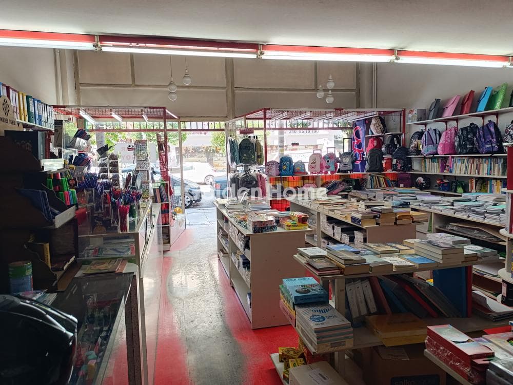 Retail Store in Plateia Davaki, Kalithea — Photo 2 of 4