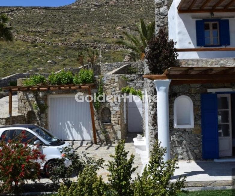 House in Tourlos, Mykonos — Photo 3 of 45