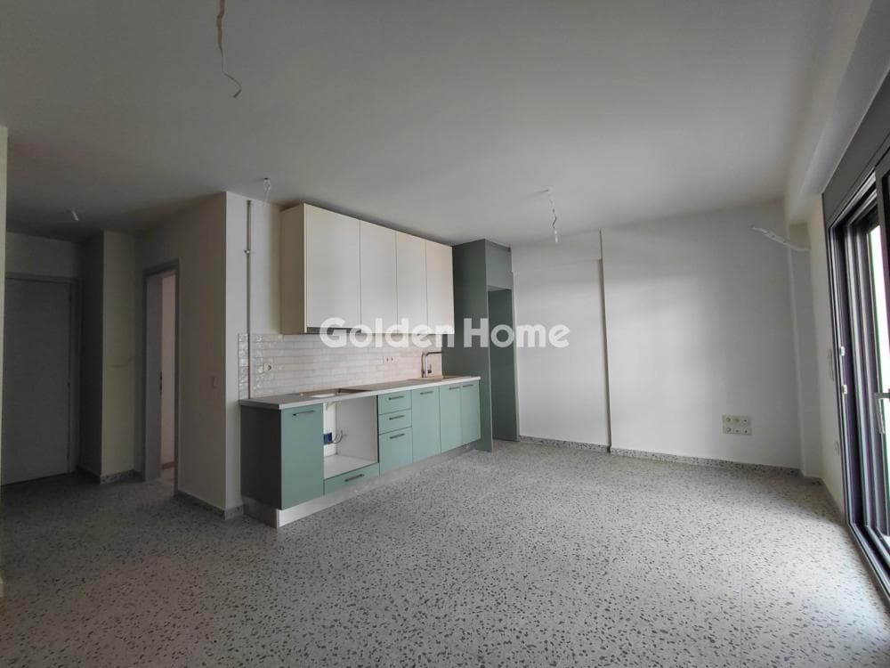 Apartment in Lofos Filaretou, Kalithea — Photo 1 of 12