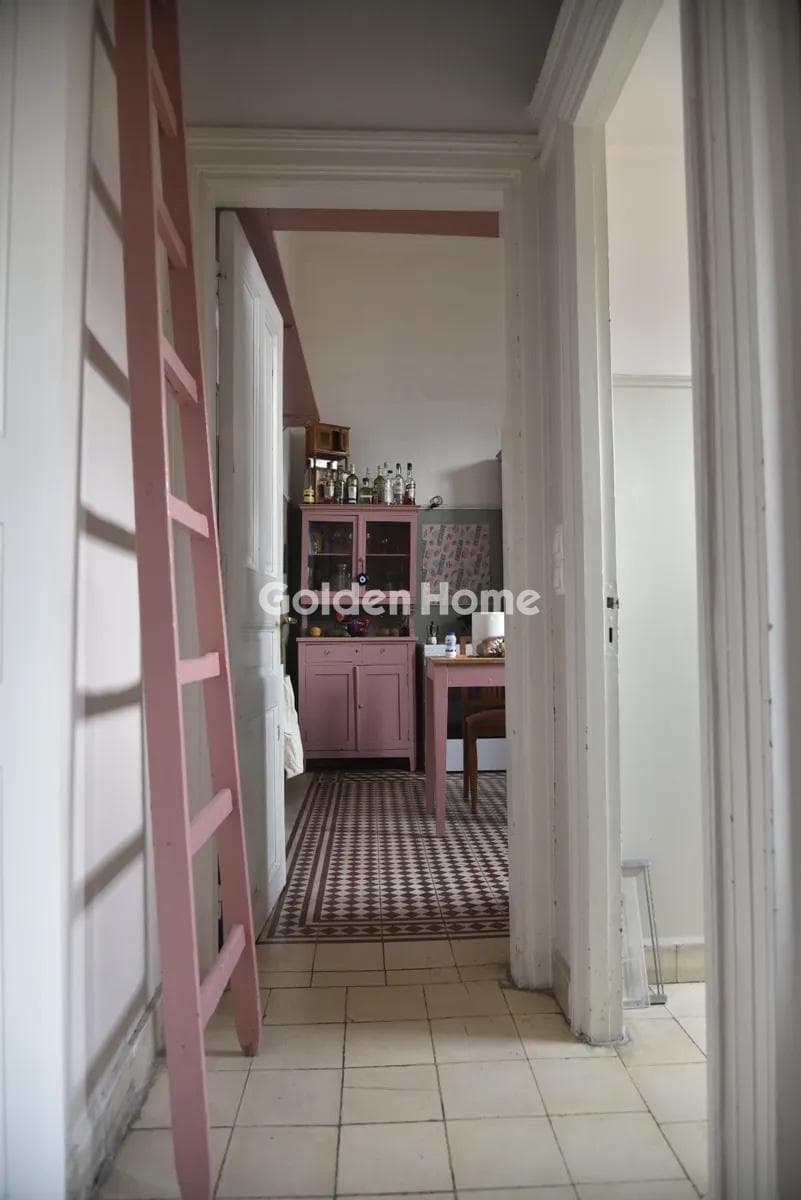 Apartment in Exarcheia, Exarchia - Neapoli — Photo 3 of 13