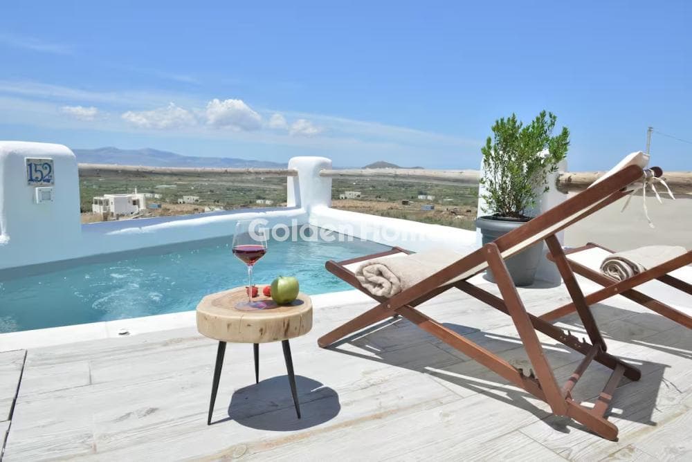 House in Glinado, Naxos — Photo 1 of 20
