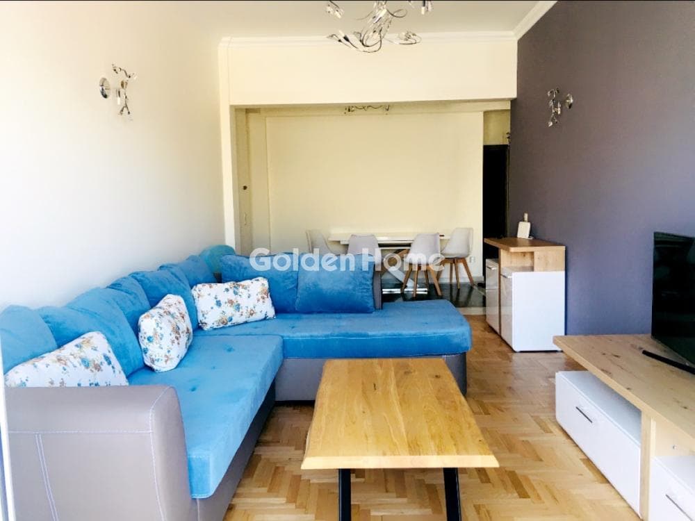 Apartment in Zoni Chondreboriou, Exarchia - Neapoli — Photo 1 of 7