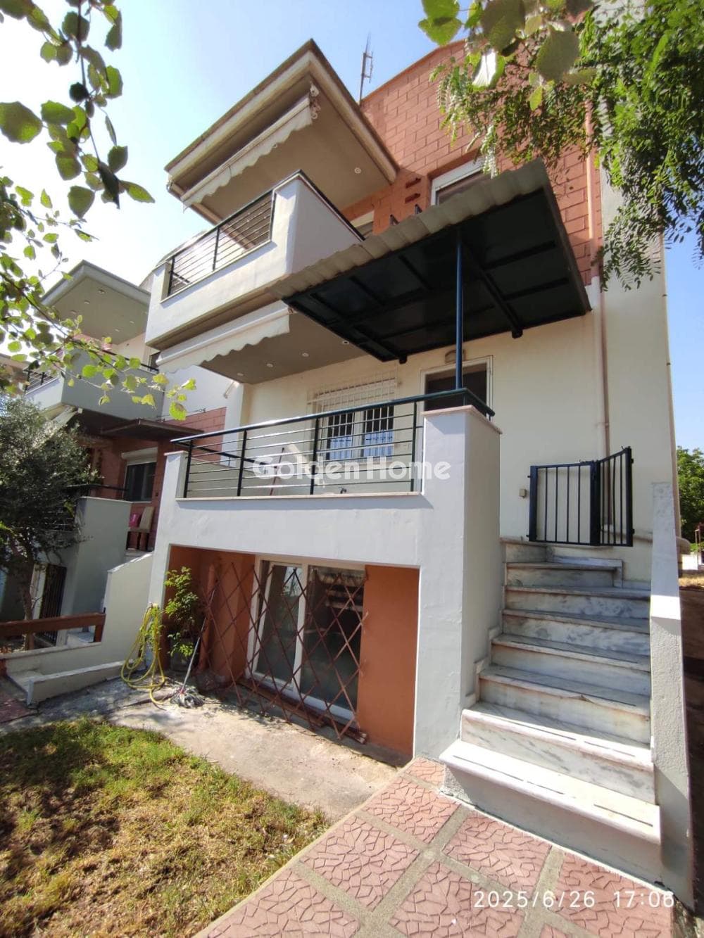 House in Center, Epanomi — Photo 4 of 34