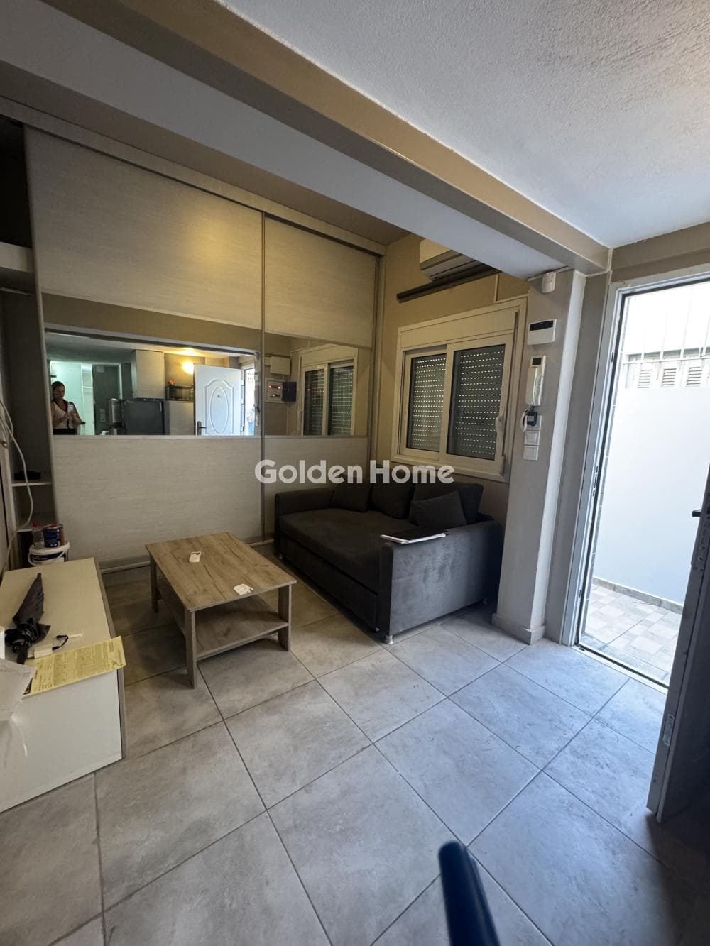 House in Agios Georgios, Nikaia — Photo 1 of 10