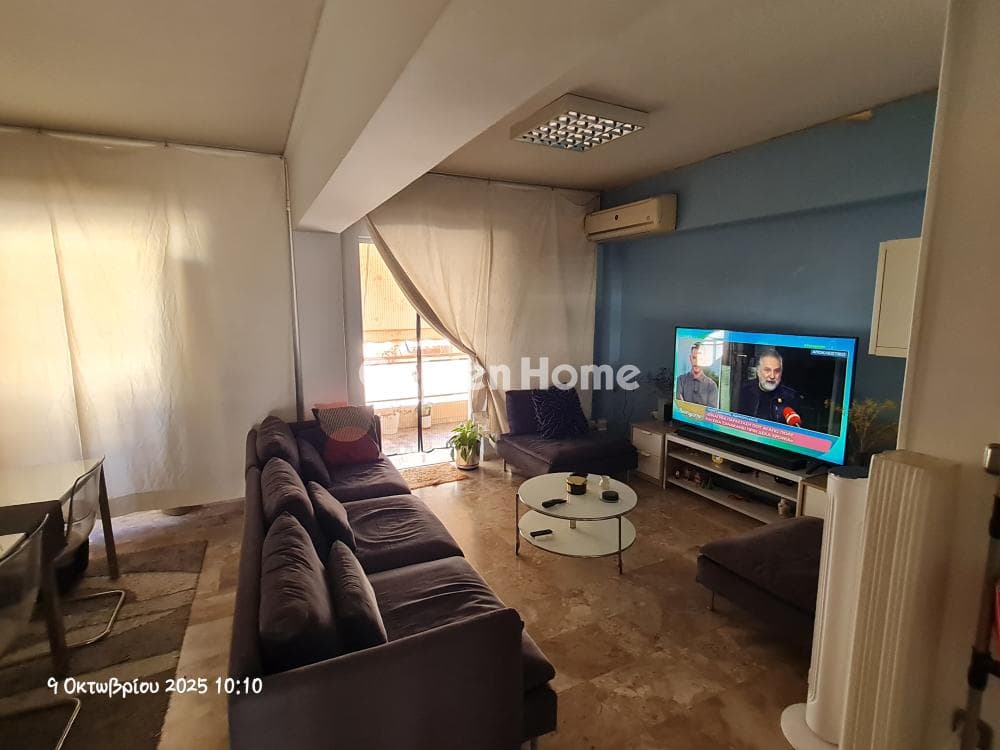 Apartment in Piraiki, Piraeus — Photo 3 of 12