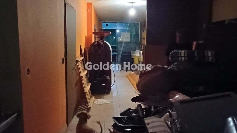 Retail Store in Metagogon, Ampelokipoi — Photo 4 of 15