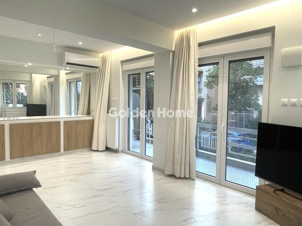 Apartment in Chrisaki, Nea Smyrni — Photo 2 of 14