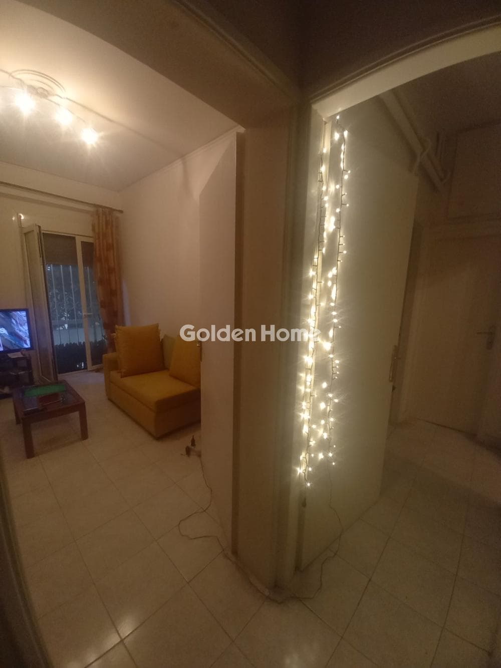 Apartment in Kaminia, Piraeus — Photo 1 of 13