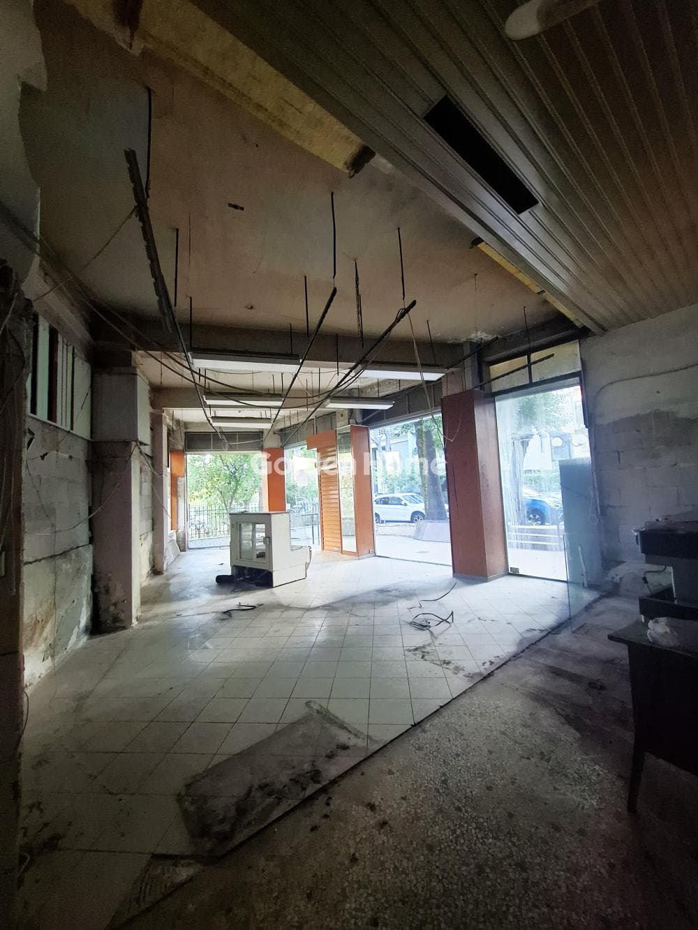 Κατάστημα στην Τρία αστέρια, Ηράκλειο — Φωτογραφία 2 από 22