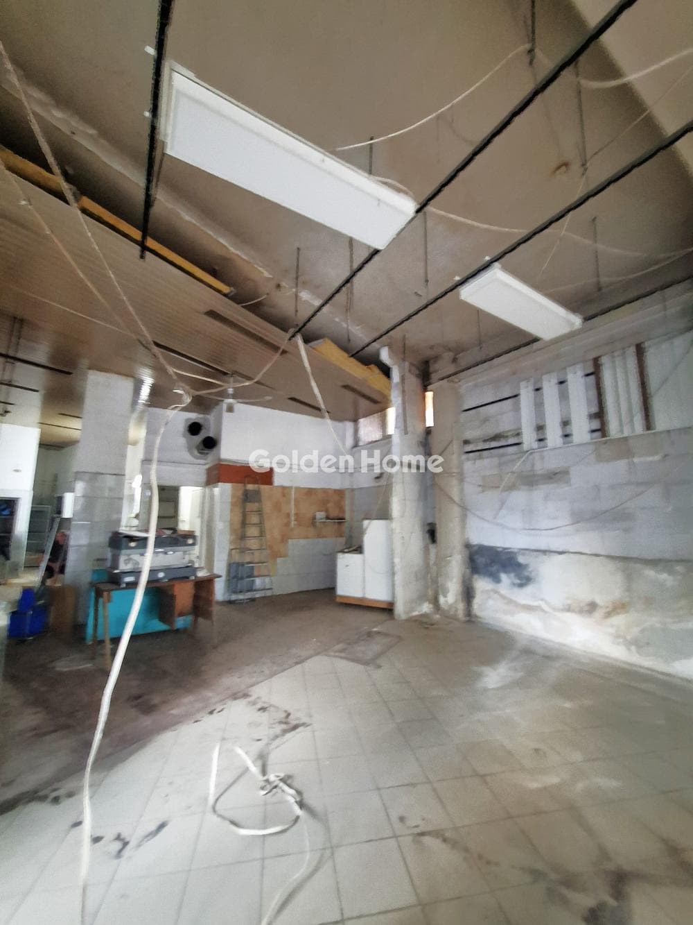 Κατάστημα στην Τρία αστέρια, Ηράκλειο — Φωτογραφία 4 από 22