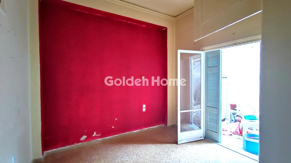 Apartment in Eleftherias square, Koridallos — Photo 1 of 29