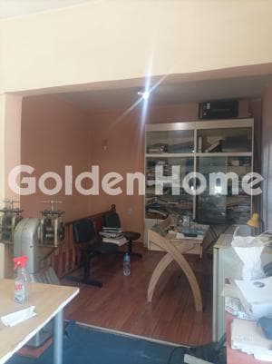 Retail Store in Lazarou, Nea Ionia — Photo 7 of 9