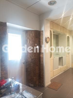 Retail Store in Lazarou, Nea Ionia — Photo 3 of 9