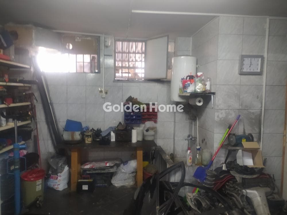 Retail Store in Analipsi, Agioi Anargiroi — Photo 3 of 11