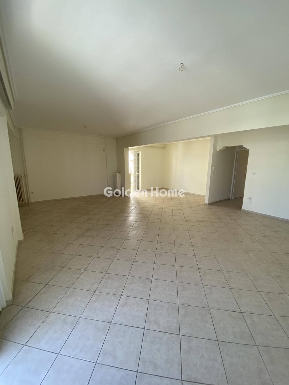 Apartment in Ampelakia, Alimos — Photo 1 of 28