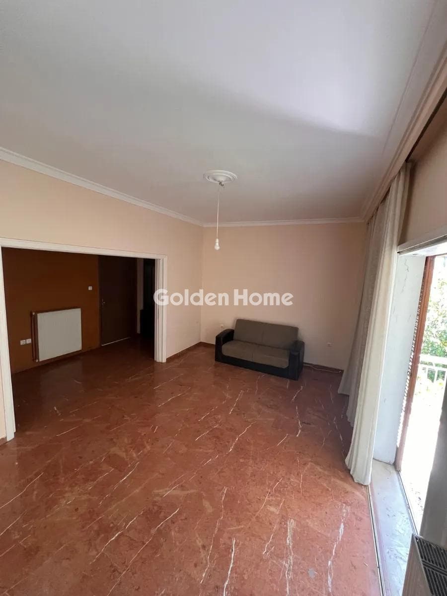 Apartment in Asirmatos, Agios Dimitrios — Photo 1 of 19