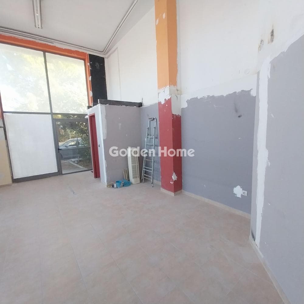 Retail Store in Paradeisos, Agia Paraskevi — Photo 7 of 8