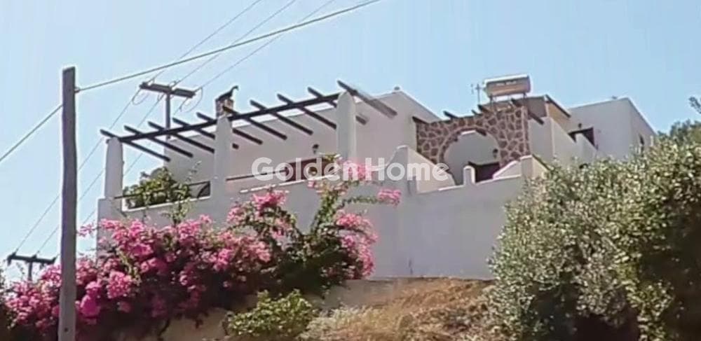 House in Galatas, Poros — Photo 1 of 4