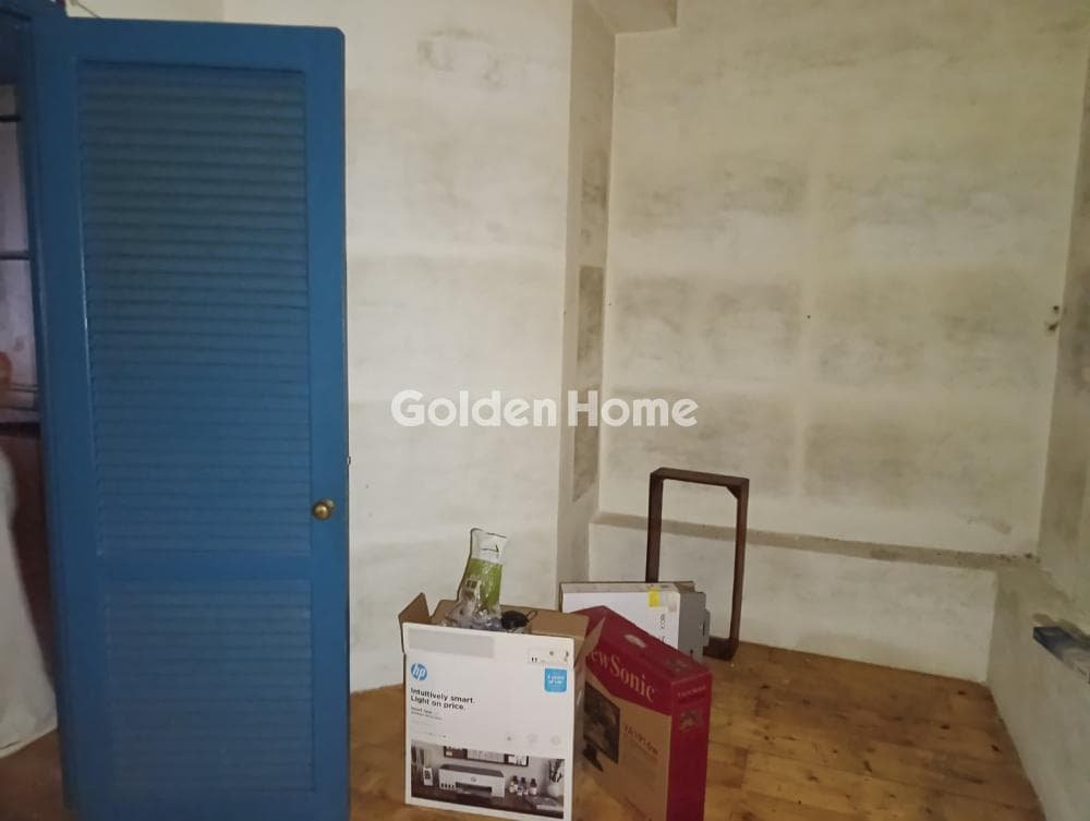 Retail Store in Freattida, Piraeus — Photo 7 of 7