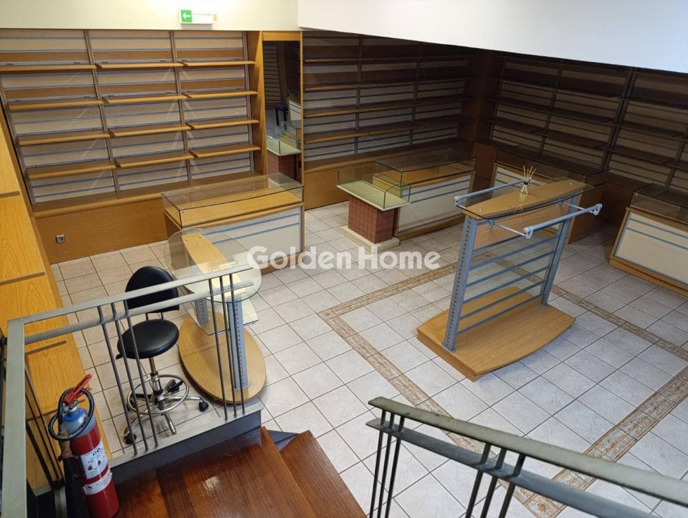 Retail Store in Stavros, Piraeus — Photo 6 of 13