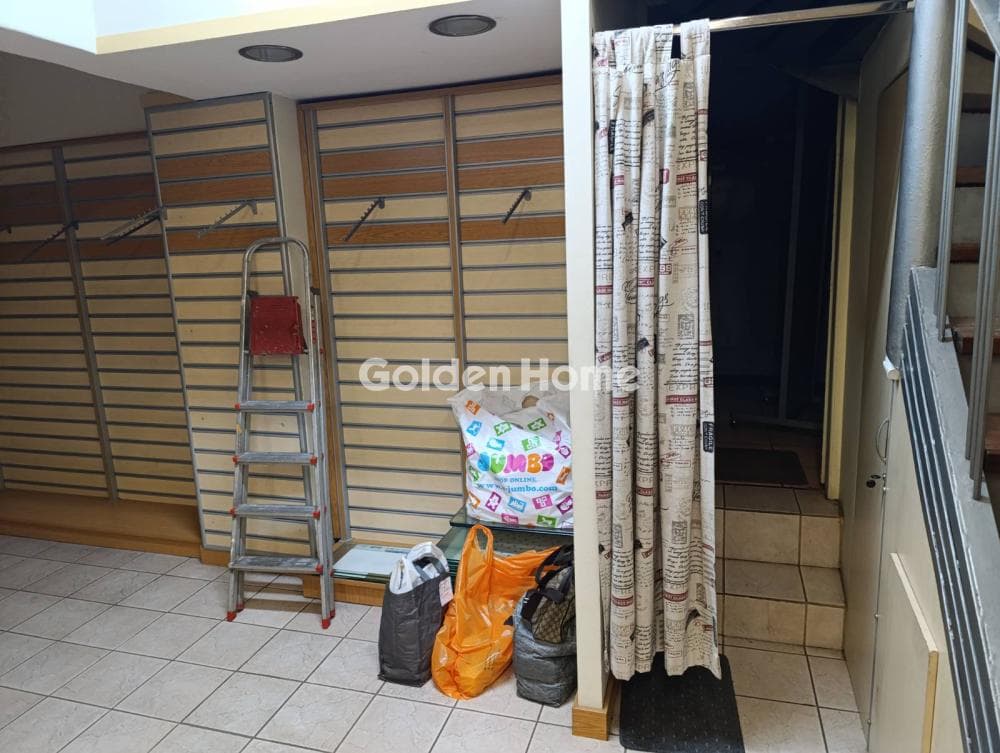 Retail Store in Stavros, Piraeus — Photo 13 of 13