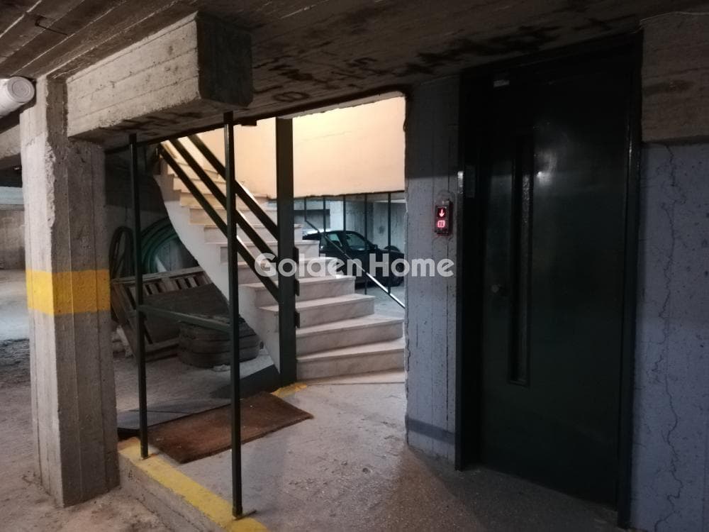 Χώρος Στάθμευσης στην Άγιος Ιωάννης, Αγία Παρασκευή — Φωτογραφία 12 από 13