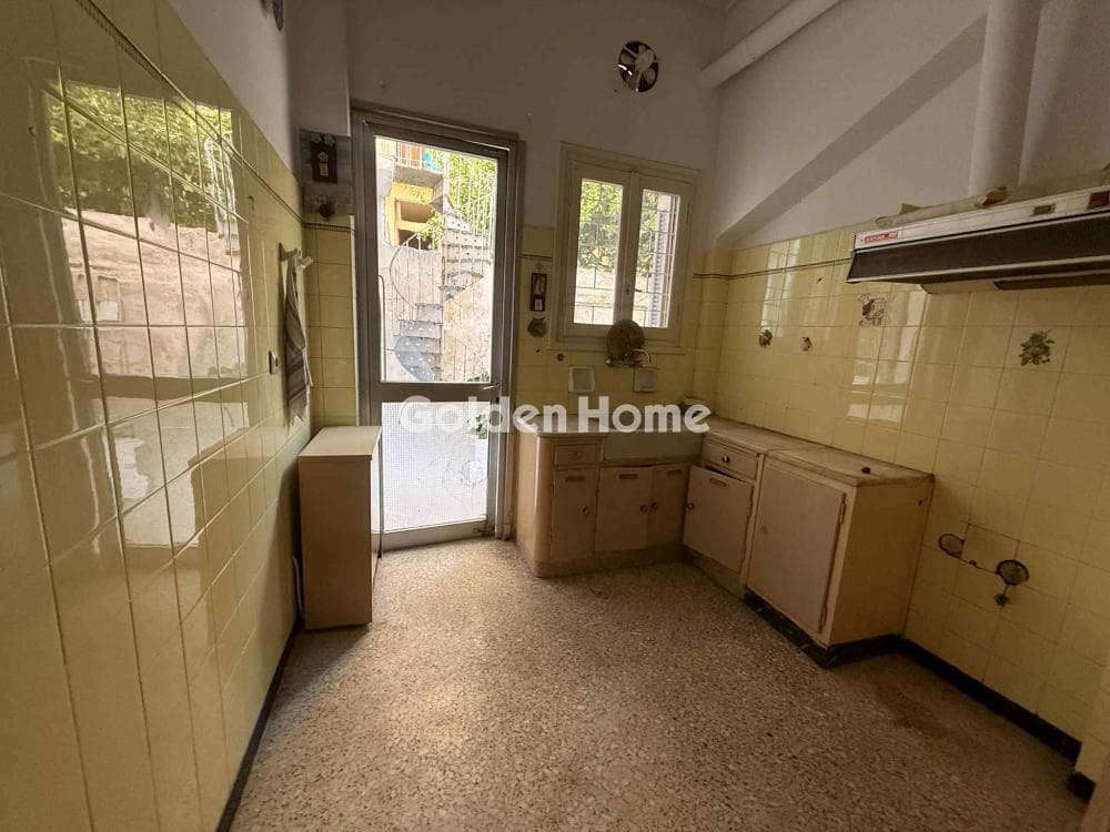 Apartment in Dafni, Dafni — Photo 2 of 14