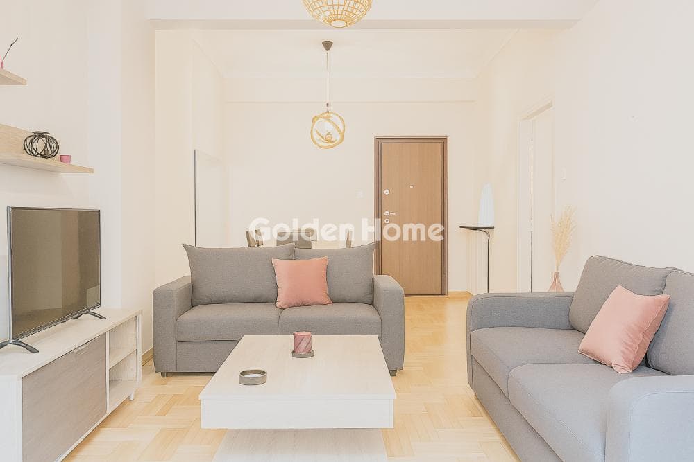 Apartment in Strofili, Historic Center — Photo 1 of 17