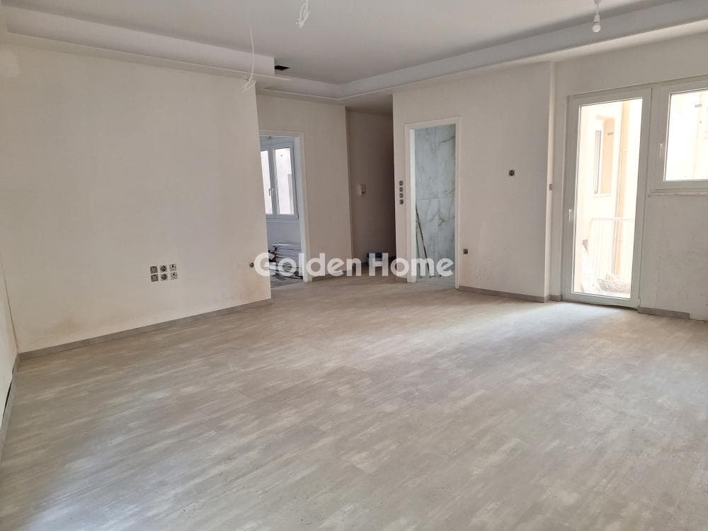 Apartment in Platia Gkizi, Gizi - Pedion Areos — Photo 1 of 9