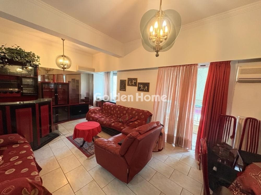 Apartment in Platia Kipselis, Kipseli — Photo 1 of 25