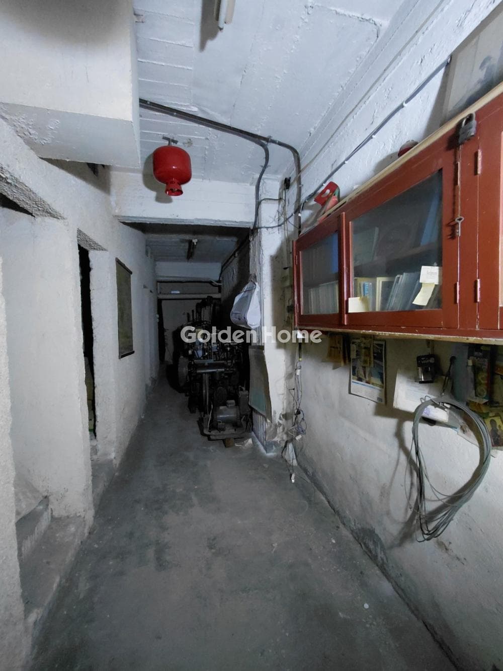 Parking Space in Lofos Sikelias, Neos Kosmos — Photo 29 of 42