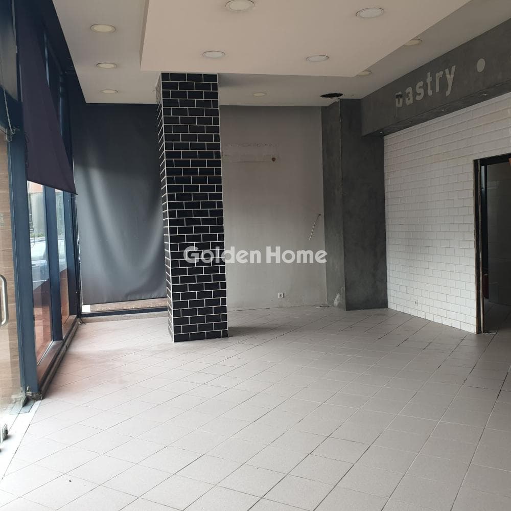 Retail Store in Center, Marousi — Photo 3 of 3