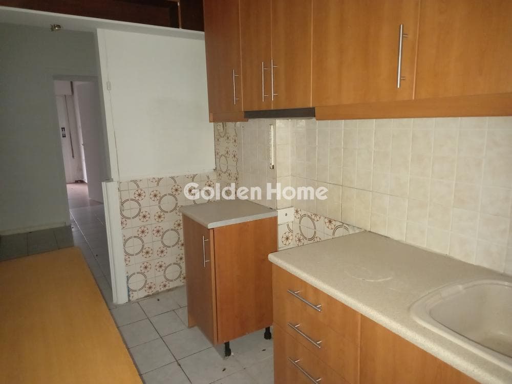 Apartment in Center, Tavros — Photo 2 of 12