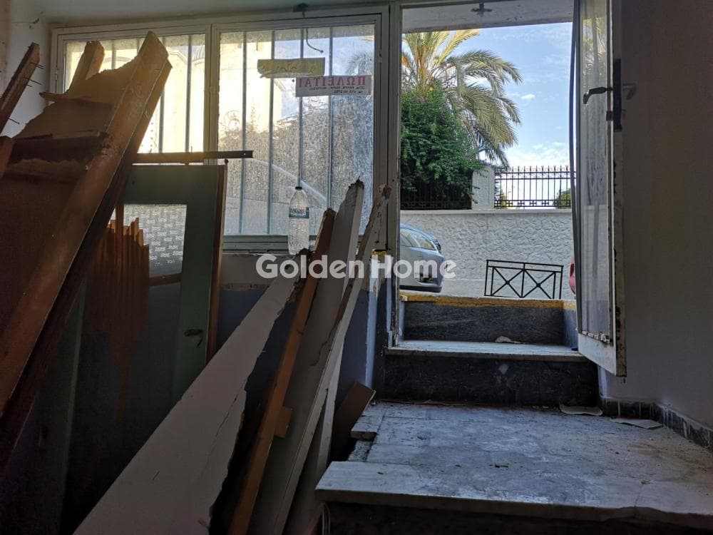 Warehouse in Palaia Kokkinia, Piraeus — Photo 1 of 16